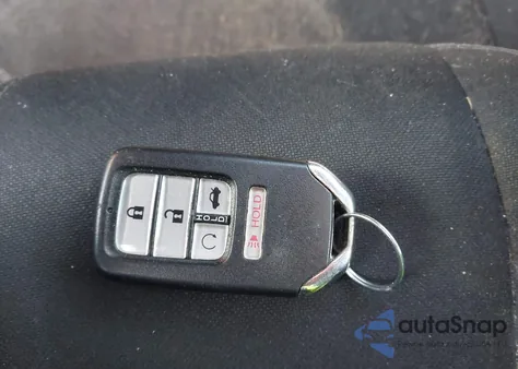 2019 Honda Civic Sport z USA, uszkodzony, nr VIN 19XFC2F86KE027997